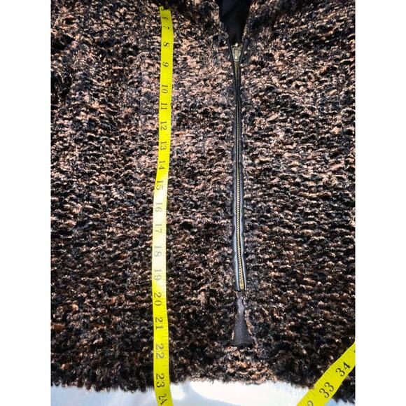 Kristen Blake Faux Fur Jacket - Size Woman's M - Fabulous, Warm, Stylish - Picture 8 of 10